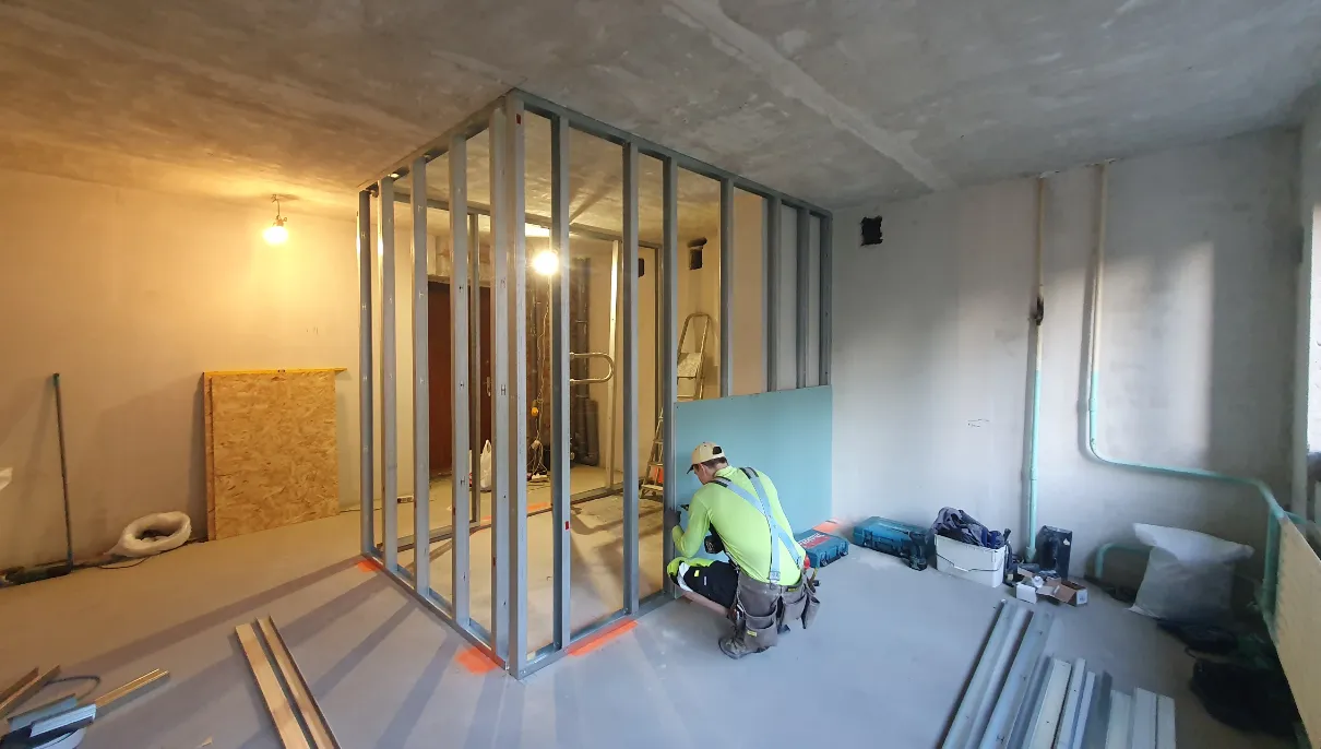 Knauf W112 starpsienu montāža ar divkāršu apšuvumu